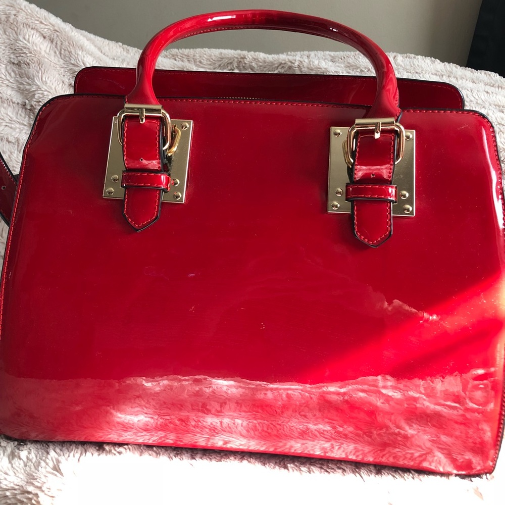 Cute red patented leather bag